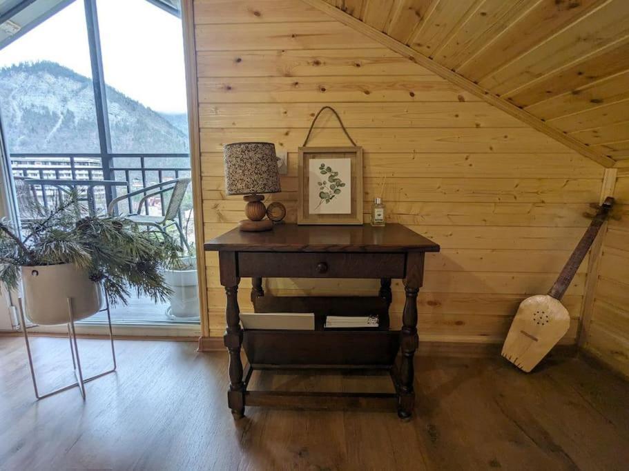 Unforgettable Attic With Balcony In Borjomi Apartment Екстериор снимка